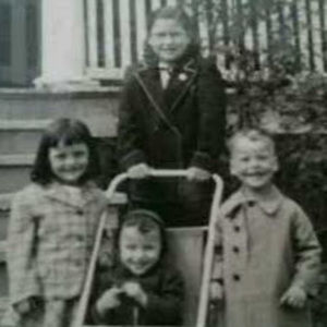 Meet your Posher, Perry